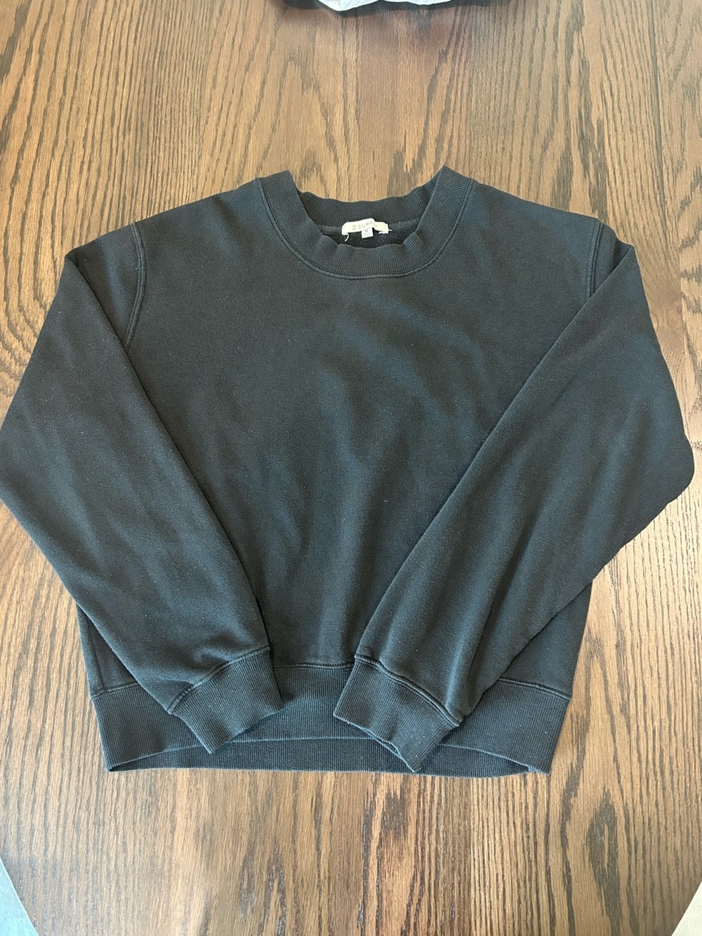 Z Supply Women’s Classic Black Crewneck Sweater